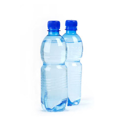 آب یونیزه قلیایی